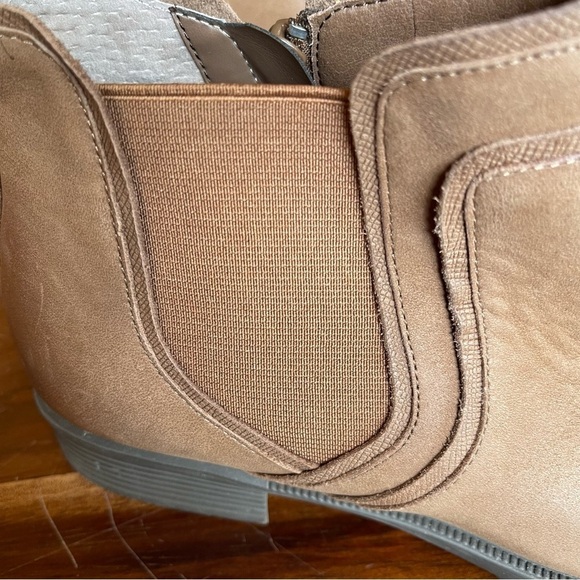 Obeo brown ankle boots unlike side zipper size 8.5 narrow burnished toe - Picture 15 of 16